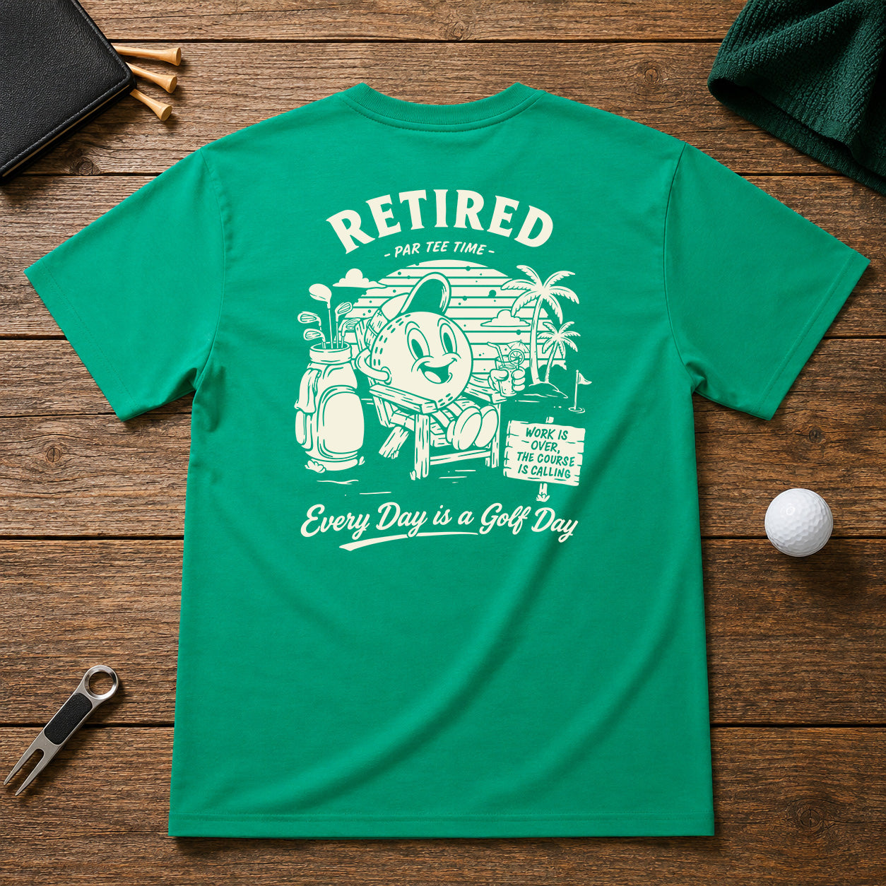 Retired Golfer Retro Vintage Style Beach Golf Course 